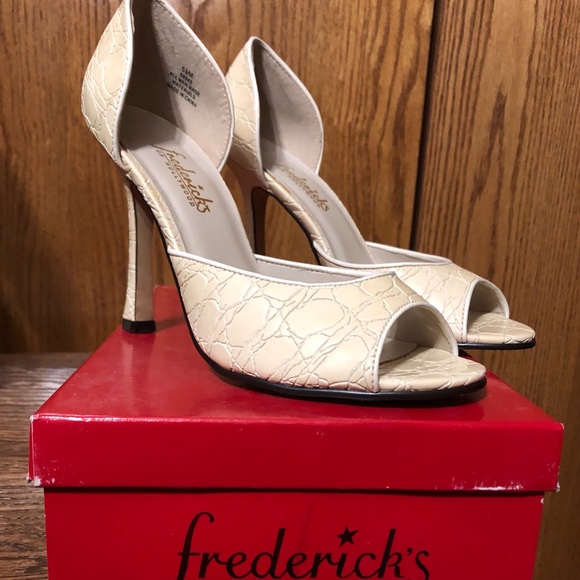 Frederick's of Hollywood Shoes - Vintage D’orsay Heels